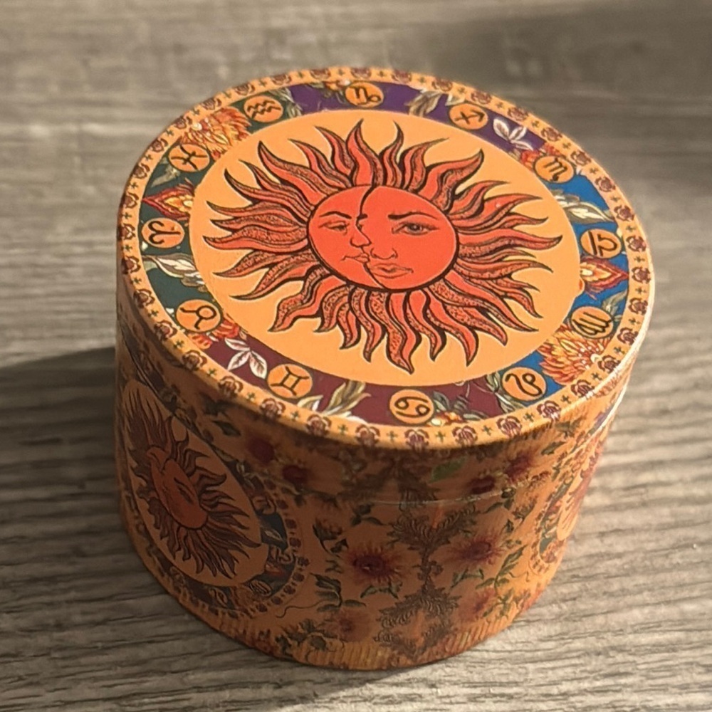 Cosmic sin herbal grinder